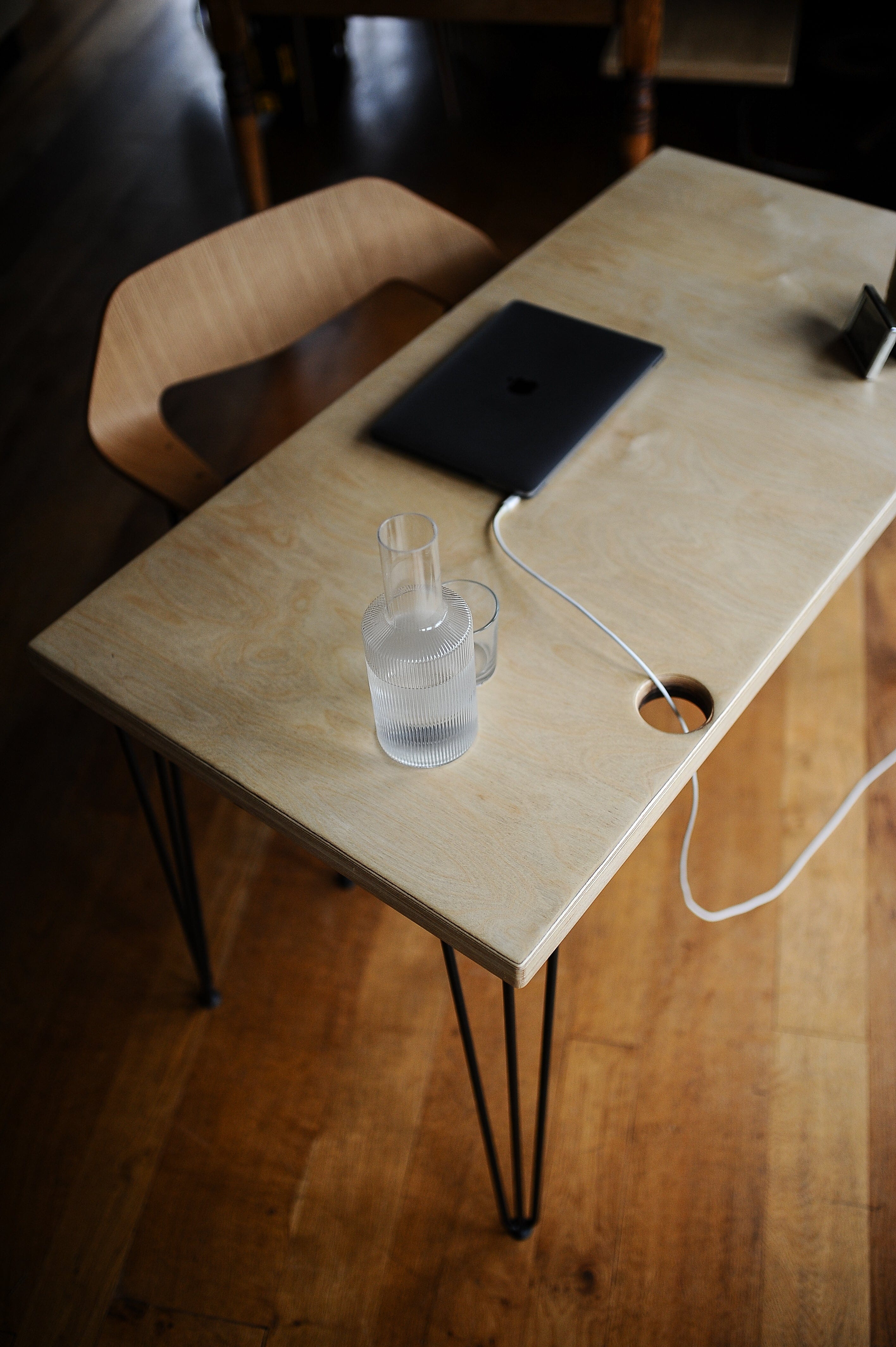 7MAGOKfurniture Desks Office Desk, Birch Plywood Top, Hairpin Legs | BIRCH PLY Collection