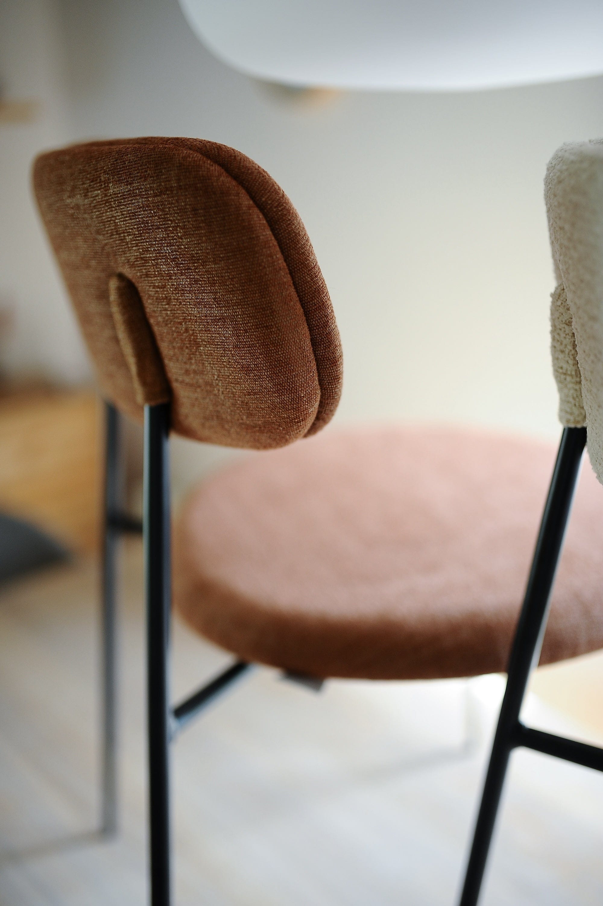 7MAGOKfurniture Kitchen & Dining chairs Upholstered Dining Chair, Brown & White Fabric, Steel Legs | x2 PARIS Chairs (brown)