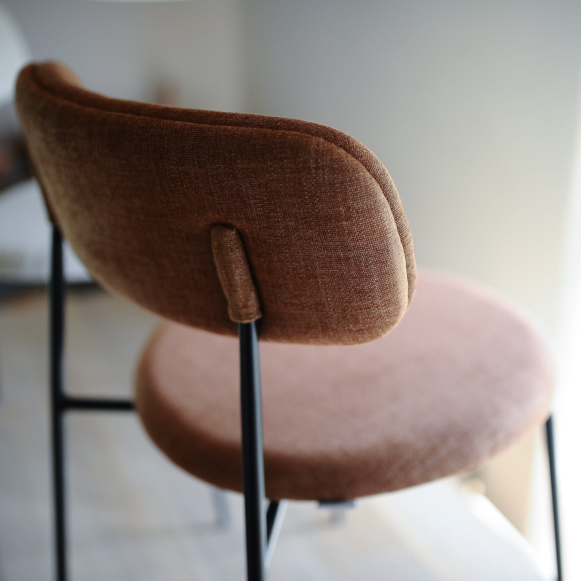 7MAGOKfurniture Kitchen & Dining chairs Upholstered Dining Chair, Brown & White Fabric, Steel Legs | x2 PARIS Chairs (brown)