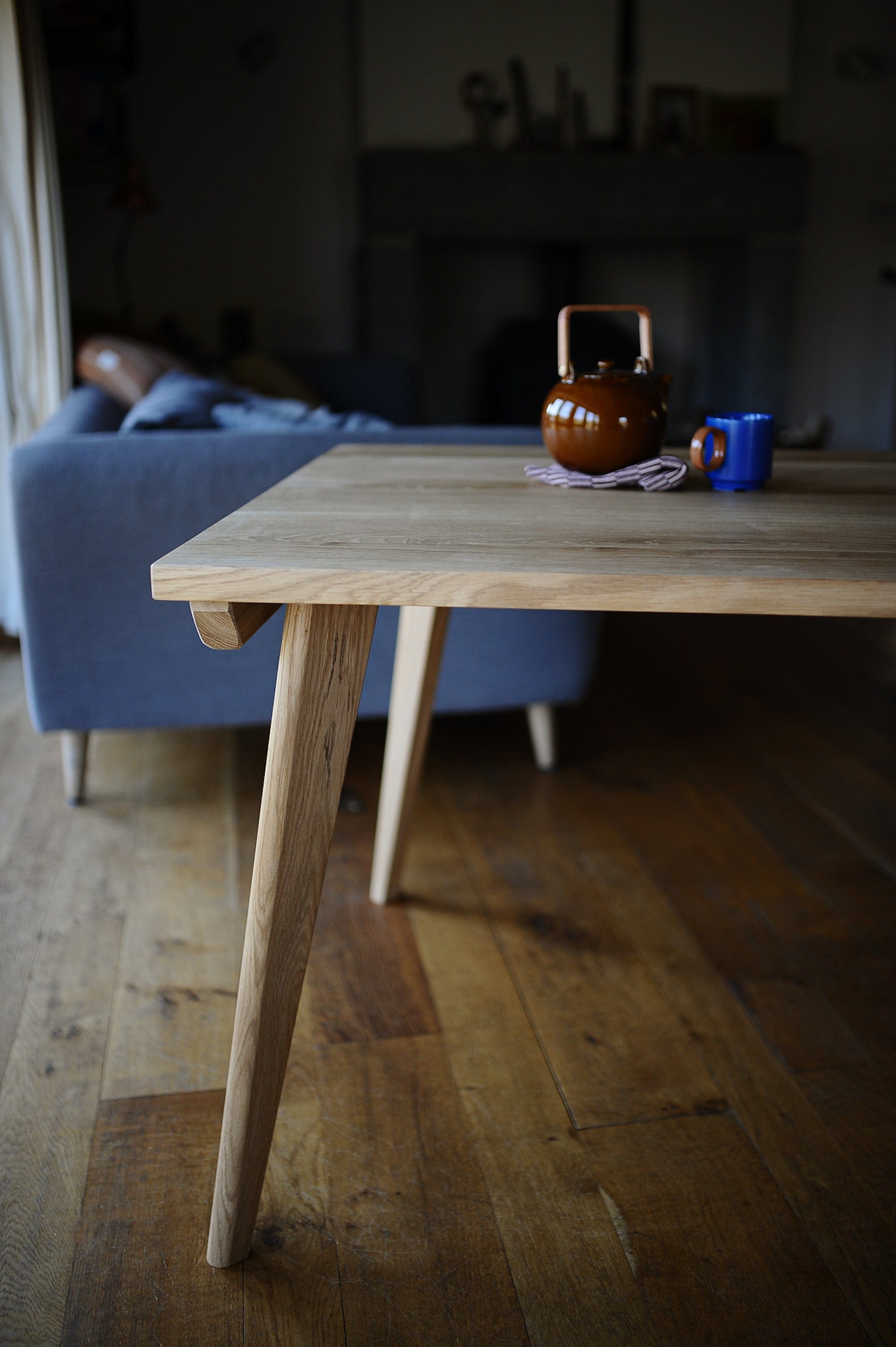 7MAGOKfurniture Kitchen & Dining Room Tables Extendable Solid Oak Dining Table, Handmade to Order | OAKWELL Collection