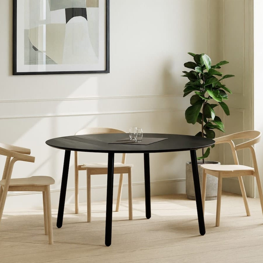 7MAGOKfurniture Kitchen & Dining Room Tables Round Dining Table in Black Oak on Black Steel Danish Legs, 4–6 Seater | EARTH Collection