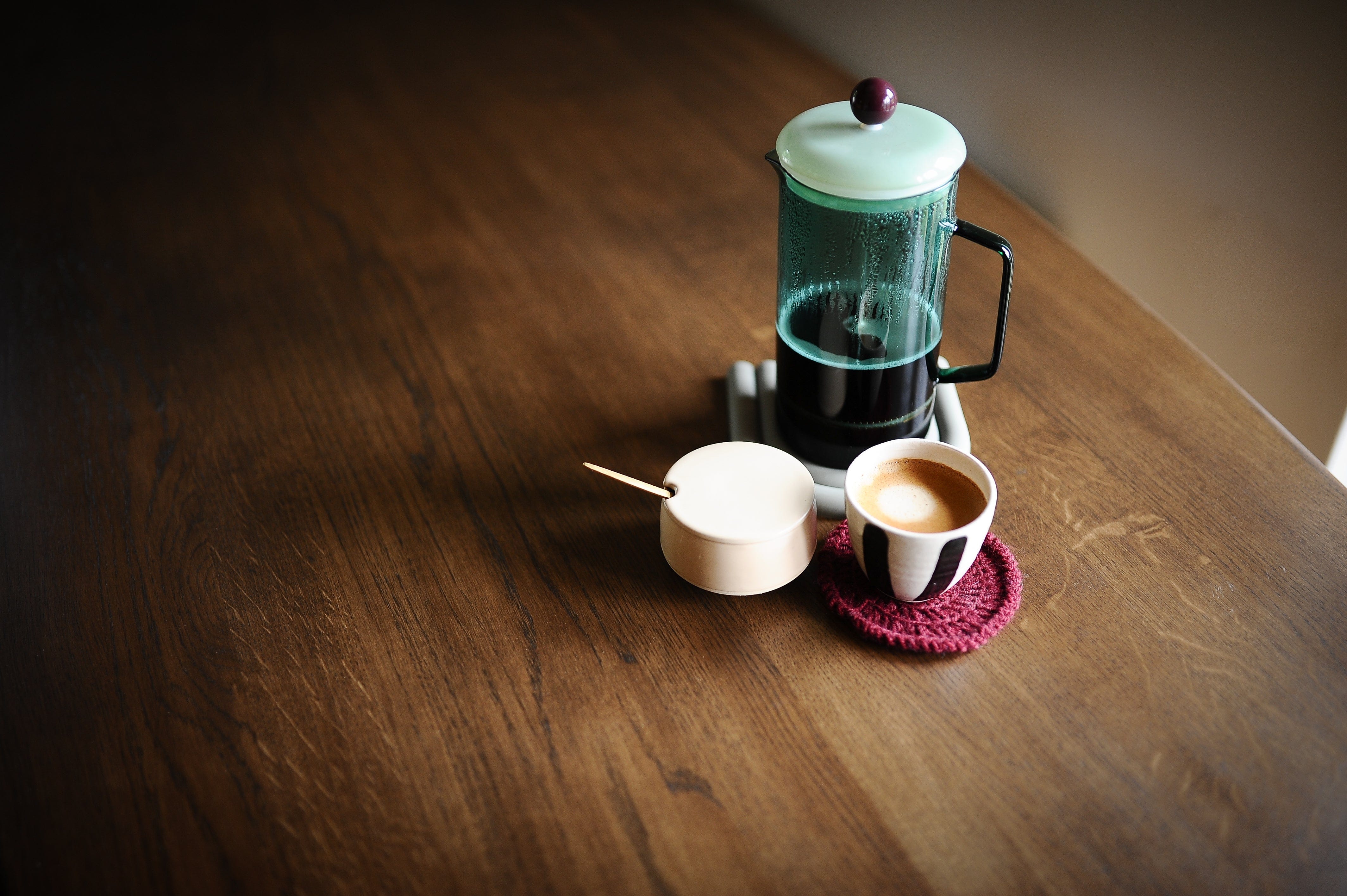 7MAGOKfurniture Kitchen & Dining Room Tables Round Extendable Solid Oak Dining Table, Sustainable Wood | MILAN Collection