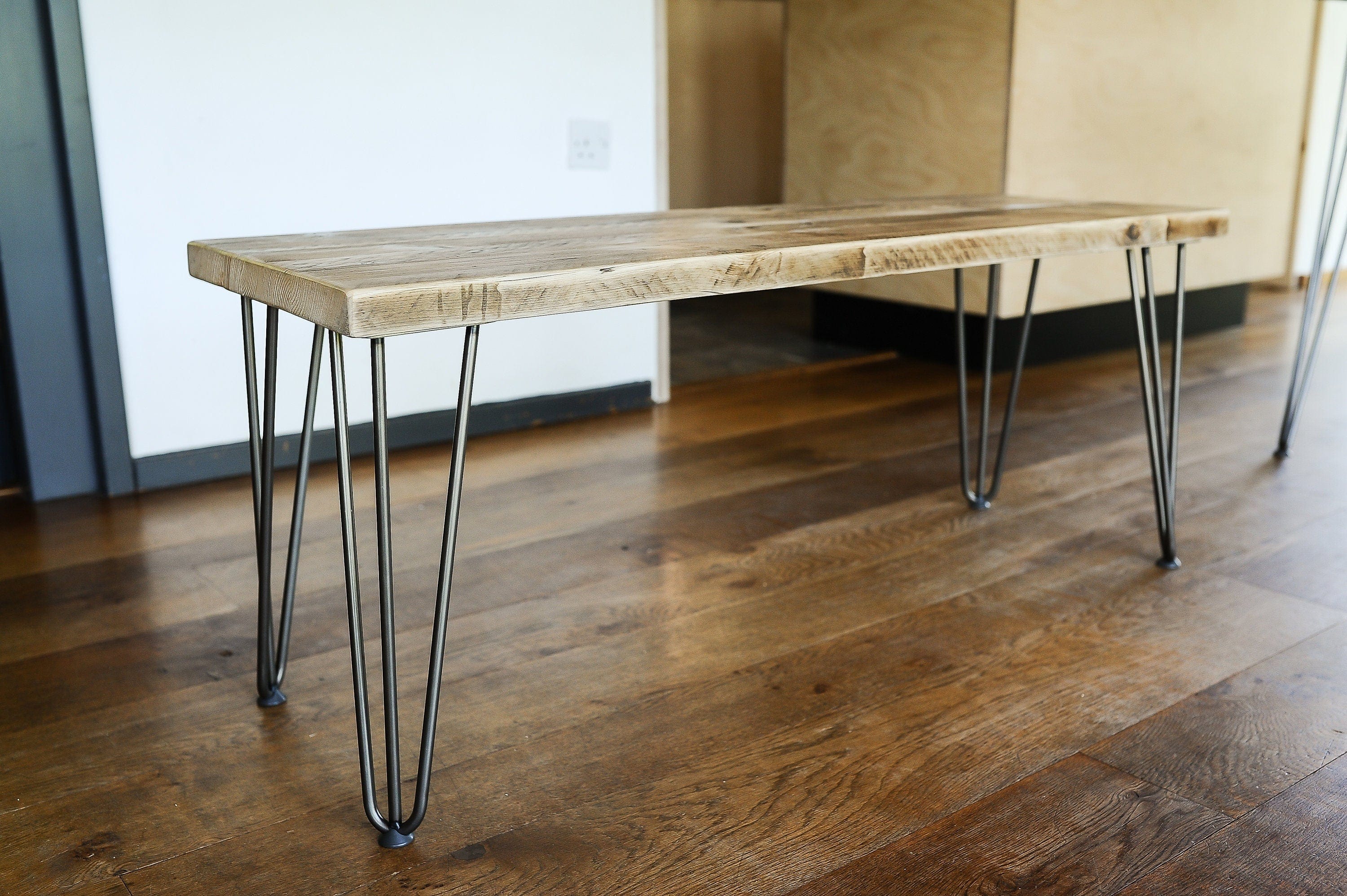 7MAGOKfurniture Benches Bench on Hairpin Legs, Authentic Reclaimed Wood | RECLAIMED Collection