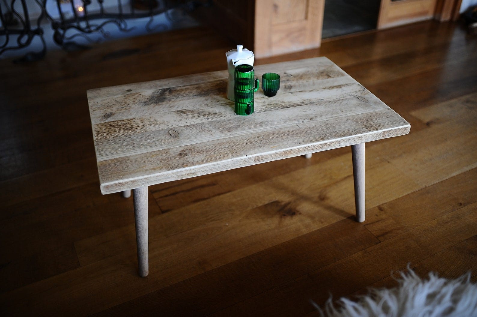 7MAGOKfurniture Coffee Tables Coffee Table, Reclaimed Scaffold Wood on Danish Oak Legs | VINTAGE Collection