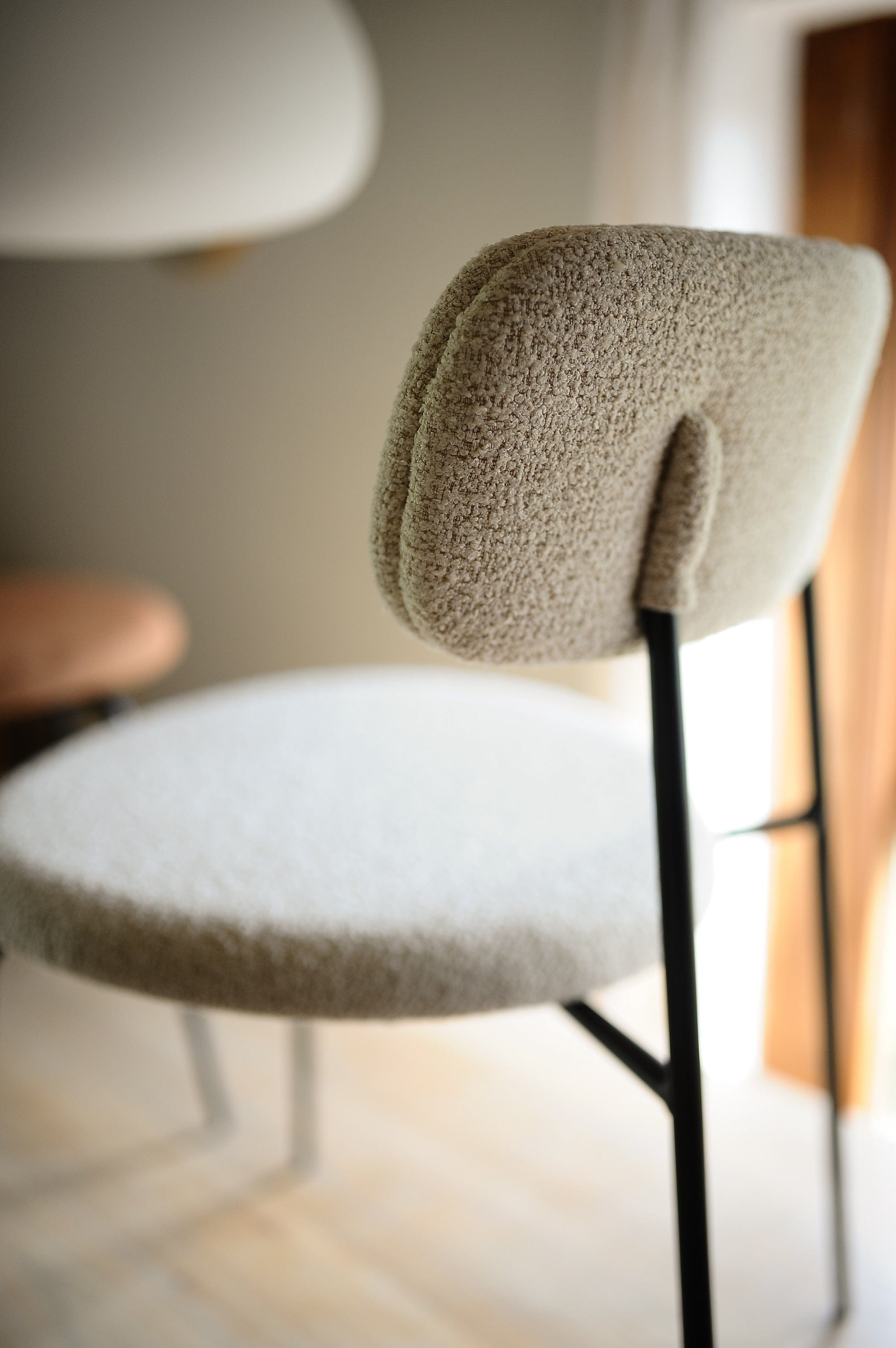 7MAGOKfurniture Kitchen & Dining chairs Upholstered Dining Chair, White & Brown Fabric, Steel Legs | x2 PARIS Chairs (white)