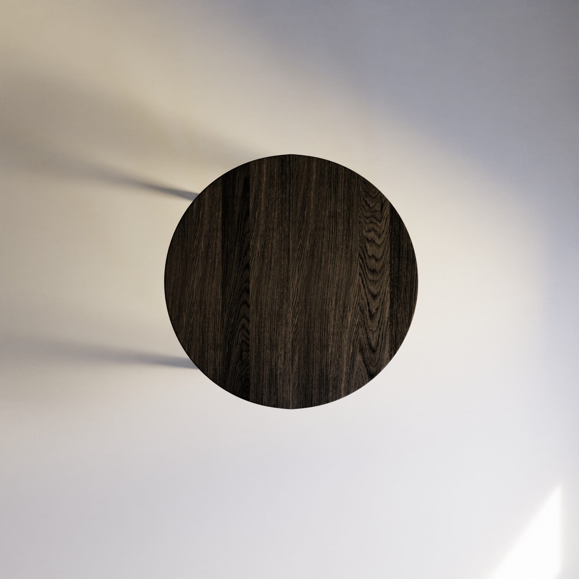 7MAGOKfurniture Kitchen & Dining Room Tables Round Dining Table, Solid Oak Top with Shark Edge, Central Pedestal Base | KWIN Collection