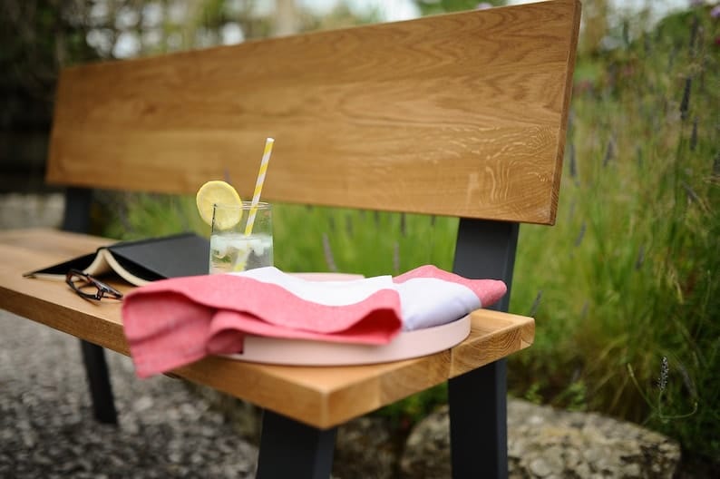 7MAGOKfurniture outdoor garden bench Outdoor Oak Seat on Industrial Steel Frame, Sustainable Design