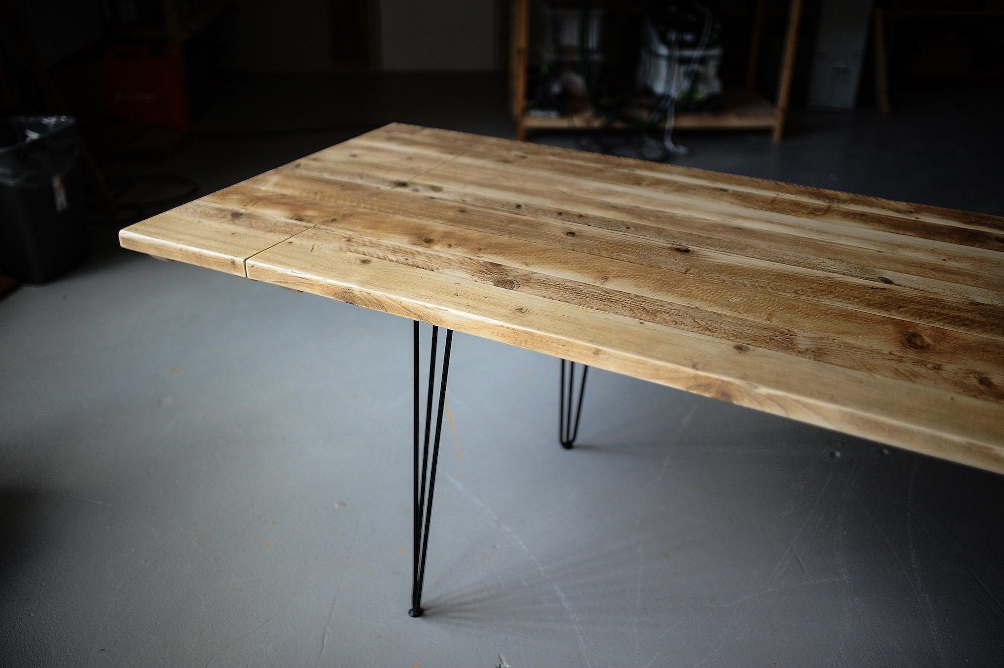 7MAGOKfurniture Kitchen & Dining Room Tables Extendable Scaffold Wood Dining Table with Hairpin Legs | RECLAIMED Collection